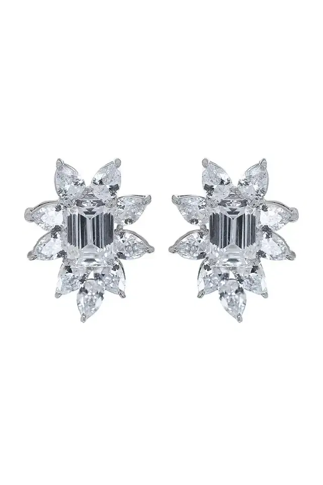 FANTASIA by DESERIO White Pear Surrounded Cluster Earrings