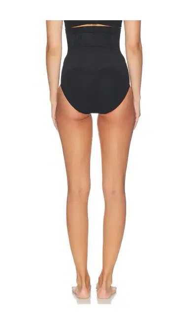 Spanx Sculpt Gofigure High Wasit Brief | Thumbnail 3 Spanx Sculpt Gofigure High Wasit Brief | Thumbnail 3