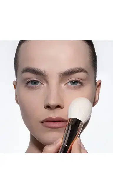 Natasha Denona HY-GLAM Powder Brush | Thumbnail 2 Natasha Denona HY-GLAM Powder Brush | Thumbnail 2