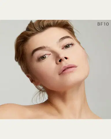 CLÉ DE PEAU BEAUTÉ Radiant Fluid Foundation Matte SPF 20, 1.1 oz. | Thumbnail 4 CLÉ DE PEAU BEAUTÉ Radiant Fluid Foundation Matte SPF 20, 1.1 oz. | Thumbnail 4