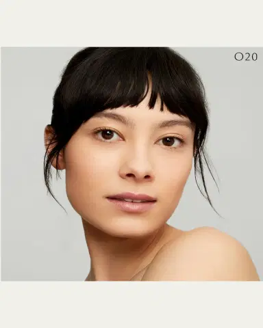 CLÉ DE PEAU BEAUTÉ Radiant Fluid Foundation Natural SPF 25, 1.1 oz. | Thumbnail 4