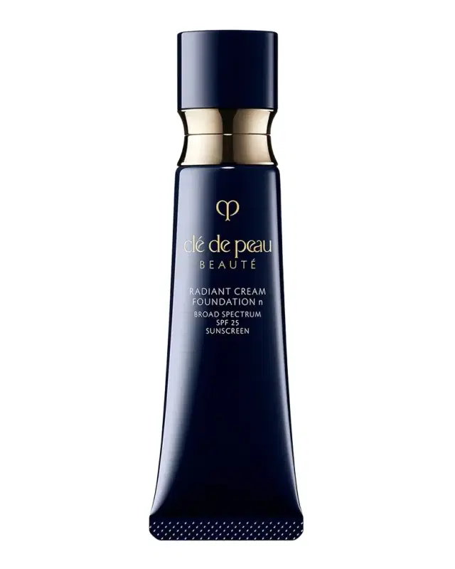CLÉ DE PEAU BEAUTÉ Radiant Cream Foundation SPF 25