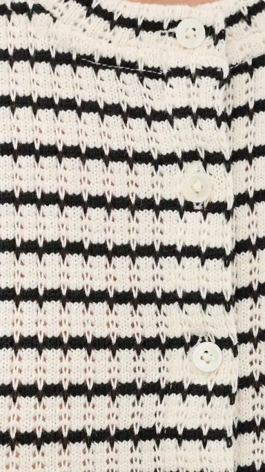Madewell Textured-Knit Button-Front Shell Top Texture Black Stripe Tuck Stitch | Thumbnail 6 Madewell Textured-Knit Button-Front Shell Top Texture Black Stripe Tuck Stitch | Thumbnail 6