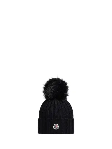 Moncler Women's Beanie Hat in Wool - Black | Thumbnail 1 Moncler Women's Beanie Hat in Wool - Black | Thumbnail 1