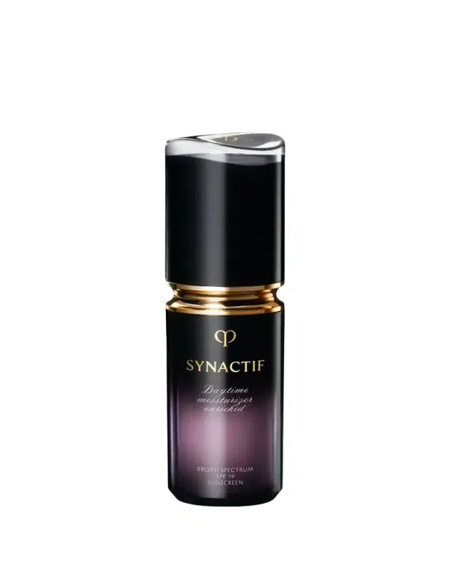 CLÉ DE PEAU BEAUTÉ Synactif Daytime Moisturizer Enriched SPF 19, 0.67 oz.