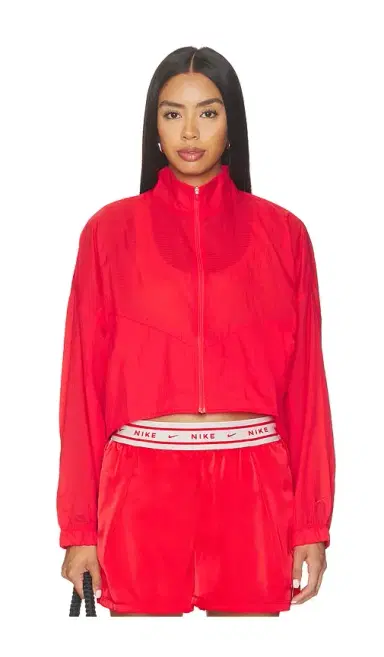 Nike Women's Lightweight Ripstop Jacket | Thumbnail 2 Nike Women's Lightweight Ripstop Jacket | Thumbnail 2