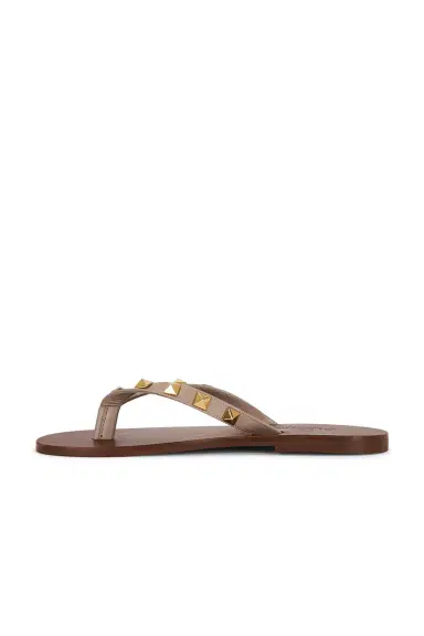 Valentino Garavani Rockstud Thong Sandal | Thumbnail 5