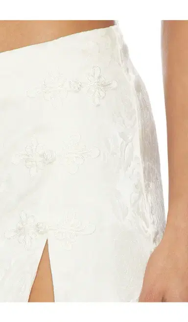 Amanda Uprichard Lina Skort | Thumbnail 6 Amanda Uprichard Lina Skort | Thumbnail 6