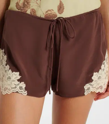 DE LA VALI Elia lace-trimmed crêpe de chine shorts | Thumbnail 3