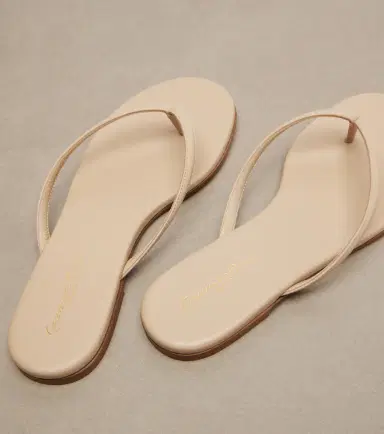 Gianvito Rossi Calypso leather thong sandals | Thumbnail 4