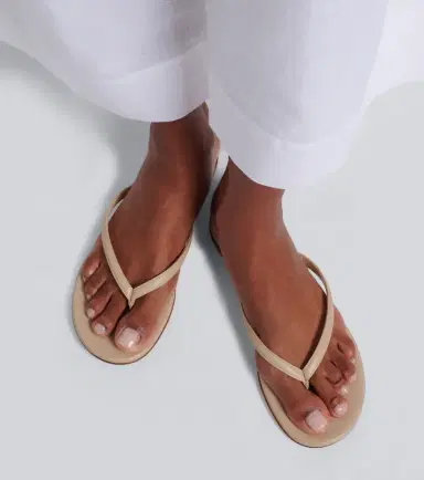 Gianvito Rossi Calypso leather thong sandals | Thumbnail 6