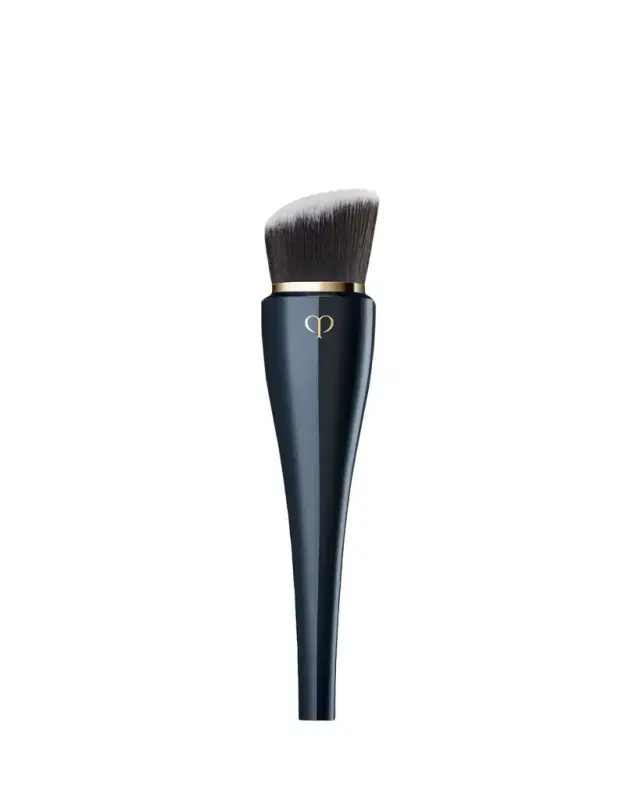 CLÉ DE PEAU BEAUTÉ High Coverage Foundation Brush