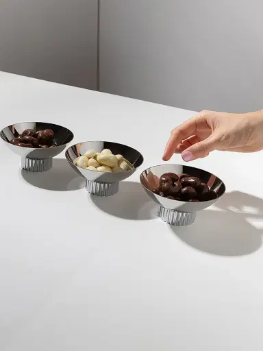 Anna New York Striations 3-Piece Stainless Steel Bowl Set | Thumbnail 2 Anna New York Striations 3-Piece Stainless Steel Bowl Set | Thumbnail 2