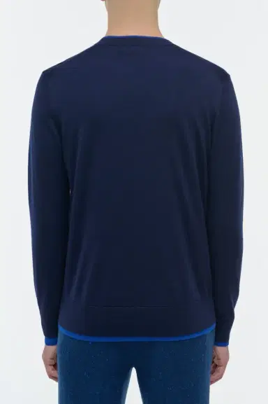 Gabriela Hearst Wells Reversible Knit Sweater in Electric Navy & Cobalt Cashmere Silk | Thumbnail 4 Gabriela Hearst Wells Reversible Knit Sweater in Electric Navy & Cobalt Cashmere Silk | Thumbnail 4