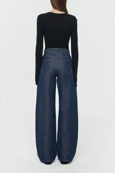 Gabriela Hearst Amoret Barrel-leg Jean in Indigo Blue Recycled Cotton Linen Denim | Thumbnail 4 Gabriela Hearst Amoret Barrel-leg Jean in Indigo Blue Recycled Cotton Linen Denim | Thumbnail 4