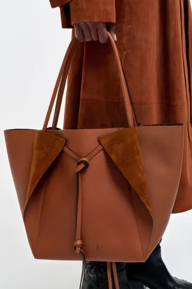 Gabriela Hearst Marija Tote Bag in Cognac Leather | Thumbnail 3