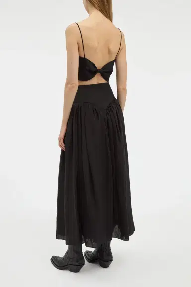 Gabriela Hearst Blazie Top in Black Aloe Linen | Thumbnail 4 Gabriela Hearst Blazie Top in Black Aloe Linen | Thumbnail 4