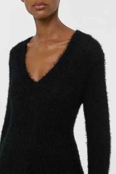 Gabriela Hearst Neoma Knit V-Neck Sweater in Black Silk Cashmere | Thumbnail 5