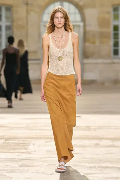 Gabriela Hearst Nur Knit Tank Top in Off White Silk Cashmere | Thumbnail 2 Gabriela Hearst Nur Knit Tank Top in Off White Silk Cashmere | Thumbnail 2