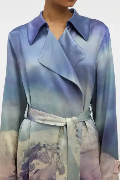 Gabriela Hearst Lyra Trench Coat in Mountain Printed Satin Silk Twill | Thumbnail 7