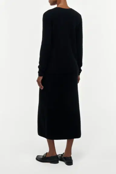 Gabriela Hearst Vesper Knit V-Neck Sweater in Black Brushed Cashmere | Thumbnail 5 Gabriela Hearst Vesper Knit V-Neck Sweater in Black Brushed Cashmere | Thumbnail 5
