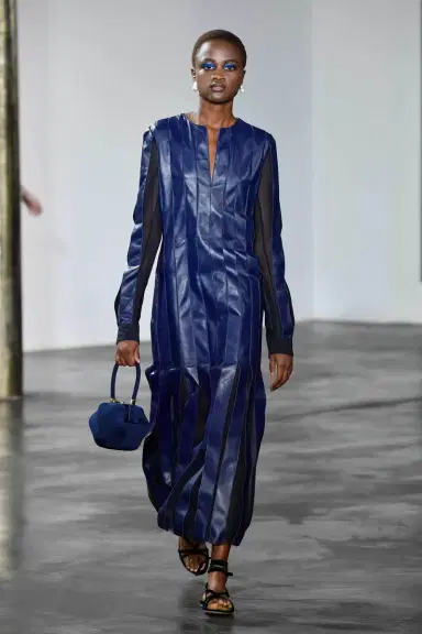 Gabriela Hearst Demi Bag in Navy Suede | Thumbnail 5 Gabriela Hearst Demi Bag in Navy Suede | Thumbnail 5