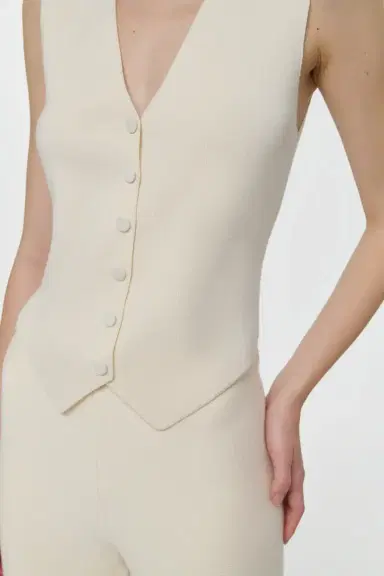 Gabriela Hearst Enso Knit Vest in Off White Merino Wool Cashmere | Thumbnail 5