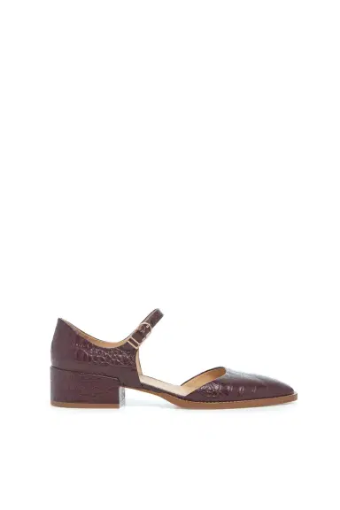 Gabriela Hearst Riley Sandal in Bordeaux Crocodile Embossed Leather | Thumbnail 1 Gabriela Hearst Riley Sandal in Bordeaux Crocodile Embossed Leather | Thumbnail 1
