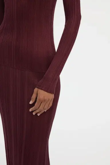 Gabriela Hearst Daniella Knit Maxi Skirt in Bordeaux Silk | Thumbnail 5 Gabriela Hearst Daniella Knit Maxi Skirt in Bordeaux Silk | Thumbnail 5
