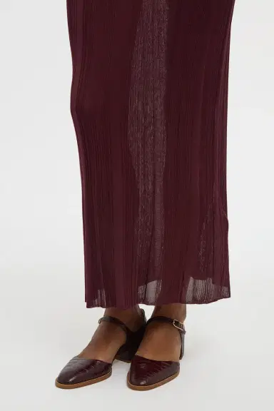 Gabriela Hearst Daniella Knit Maxi Skirt in Bordeaux Silk | Thumbnail 6 Gabriela Hearst Daniella Knit Maxi Skirt in Bordeaux Silk | Thumbnail 6