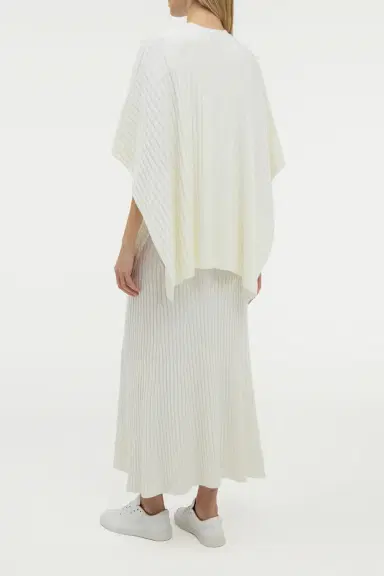 Gabriela Hearst Baron Knit Cropped Poncho in Merino Wool Cashmere | Thumbnail 4 Gabriela Hearst Baron Knit Cropped Poncho in Merino Wool Cashmere | Thumbnail 4