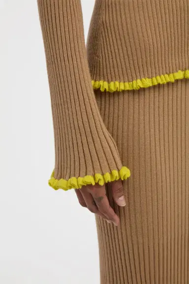 Gabriela Hearst Erya Knit Crewneck Sweater in Camel Cashmere Silk | Thumbnail 7 Gabriela Hearst Erya Knit Crewneck Sweater in Camel Cashmere Silk | Thumbnail 7