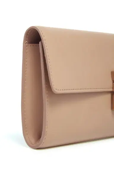 Gabriela Hearst Phone Wallet in Nude Leather | Thumbnail 5