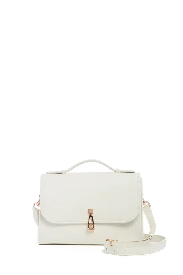 Gabriela Hearst Medium Leonora Flap Bag in  Textured Leather