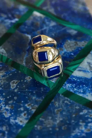 GABRIELA HEARST Large Ring in 18K Yellow Gold & Lapis Stone | Thumbnail 6