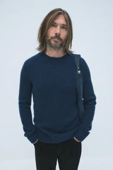 Gabriela Hearst Daniel Knit Sweater in Electric Navy Speckled Aran Cashmere | Thumbnail 2 Gabriela Hearst Daniel Knit Sweater in Electric Navy Speckled Aran Cashmere | Thumbnail 2
