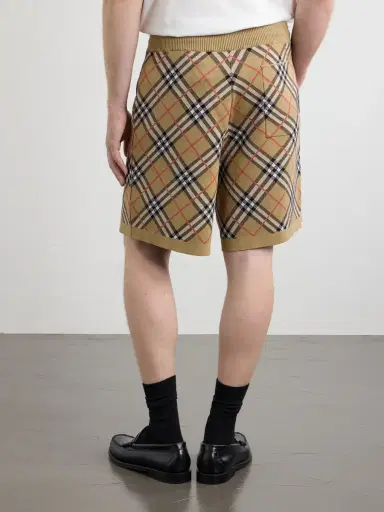 Burberry Straight-Leg Knitted Checked Cotton-Blend Shorts - Men | Thumbnail 4