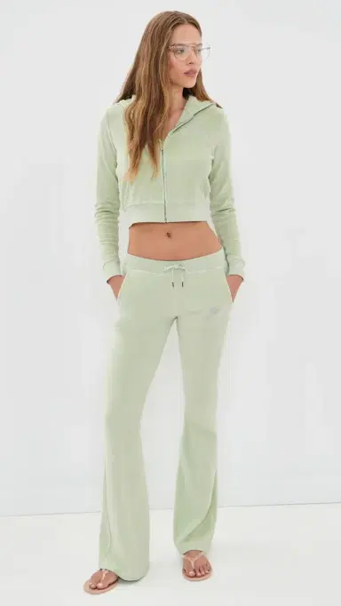 Sporty & Rich Juicy cript Velour Sweatpants age | Thumbnail 5 Sporty & Rich Juicy cript Velour Sweatpants age | Thumbnail 5