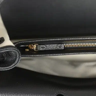 Chanel Chanel Medium "Urban Essential" East West Shopping Tote Black Caviar Gold Hardware | Thumbnail 8 Chanel Chanel Medium "Urban Essential" East West Shopping Tote Black Caviar Gold Hardware | Thumbnail 8