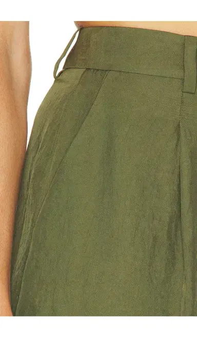 Theory Fluid Pleated Shorts | Thumbnail 6 Theory Fluid Pleated Shorts | Thumbnail 6
