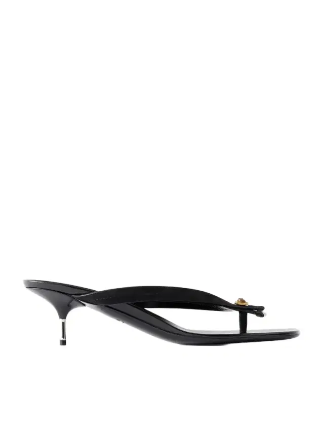Versace Medusa-embellished Leather Thong Sandals