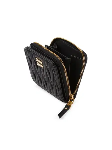 Miu Miu Women's Small Matelassé Nappa Leather Wallet | Thumbnail 4 Miu Miu Women's Small Matelassé Nappa Leather Wallet | Thumbnail 4
