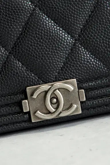chanel Chanel Caviar Boy Wallet On Chain | Thumbnail 6
