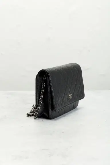 chanel Chanel Caviar Classic Wallet On Chain | Thumbnail 4