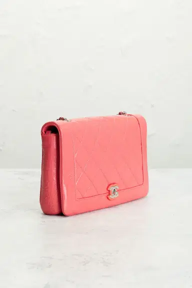 Chanel Chanel Crumpled Calfskin Vintage Full Flap Bag | Thumbnail 4 Chanel Chanel Crumpled Calfskin Vintage Full Flap Bag | Thumbnail 4