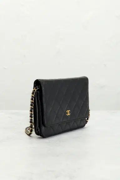 chanel Chanel Caviar Classic Wallet On Chain | Thumbnail 4