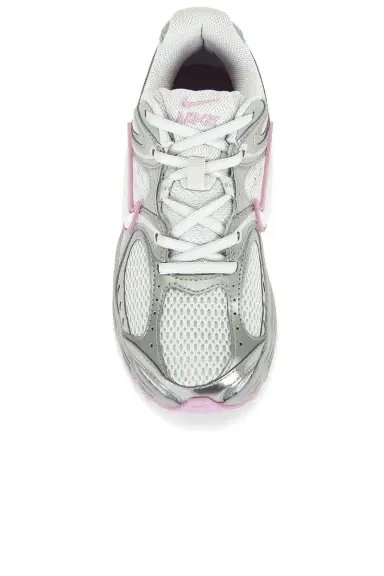 Nike V5 Runner Sneaker | Thumbnail 4 Nike V5 Runner Sneaker | Thumbnail 4