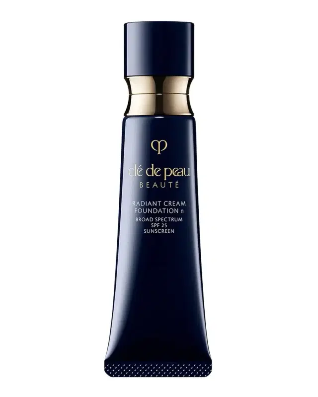 CLÉ DE PEAU BEAUTÉ Radiant Cream Foundation SPF 25