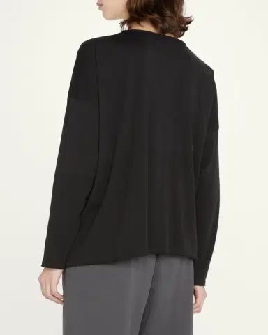 Eskandar Long-Sleeve Scoop-Neck Lightweight T-Shirt | Thumbnail 3