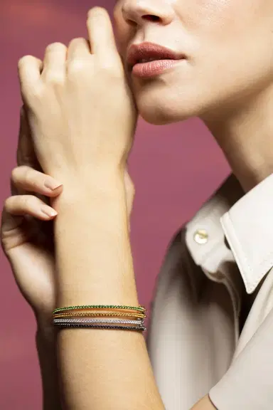 KWIAT Tsavorite Slim Bangle Bracelet | Thumbnail 2